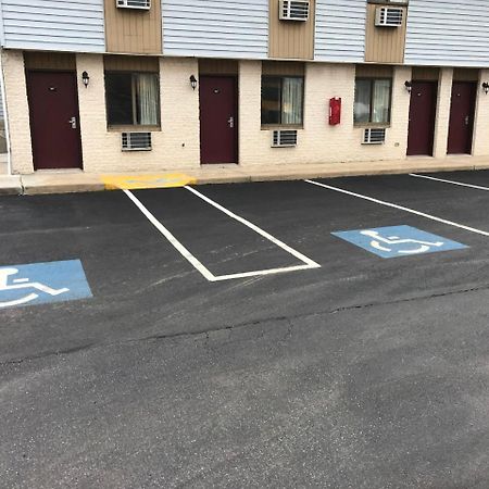 Value Inn Harrisburg-York Valley Green エクステリア 写真