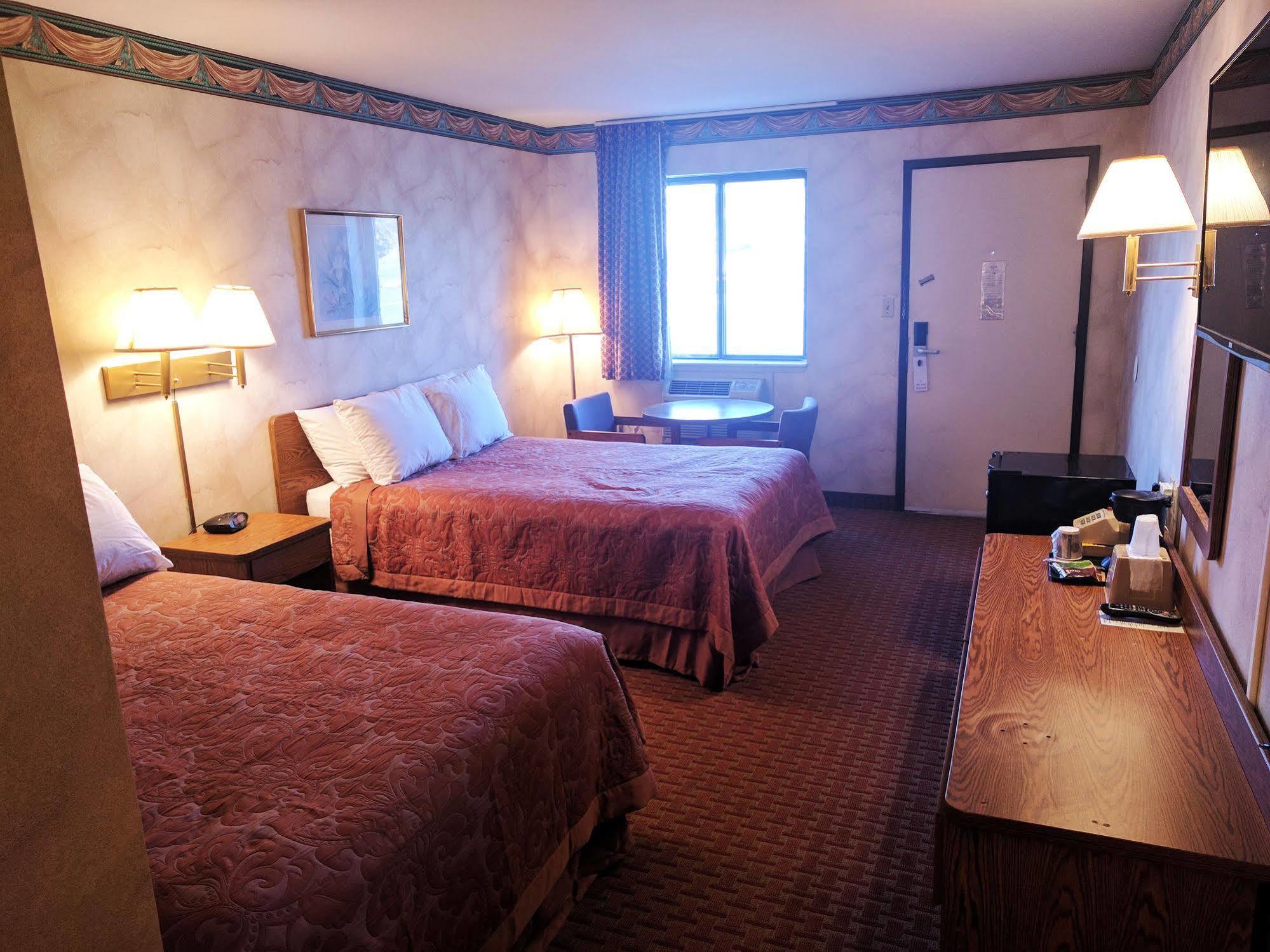 Value Inn Harrisburg-York Valley Green エクステリア 写真