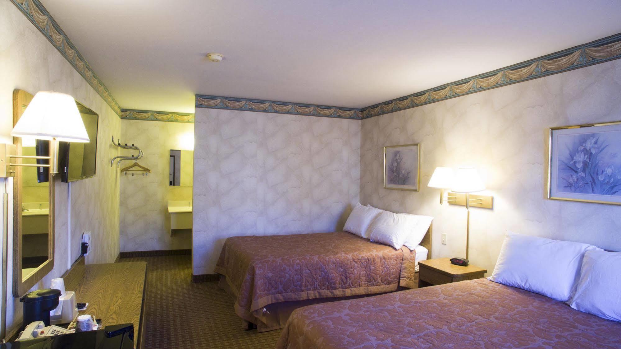 Value Inn Harrisburg-York Valley Green エクステリア 写真