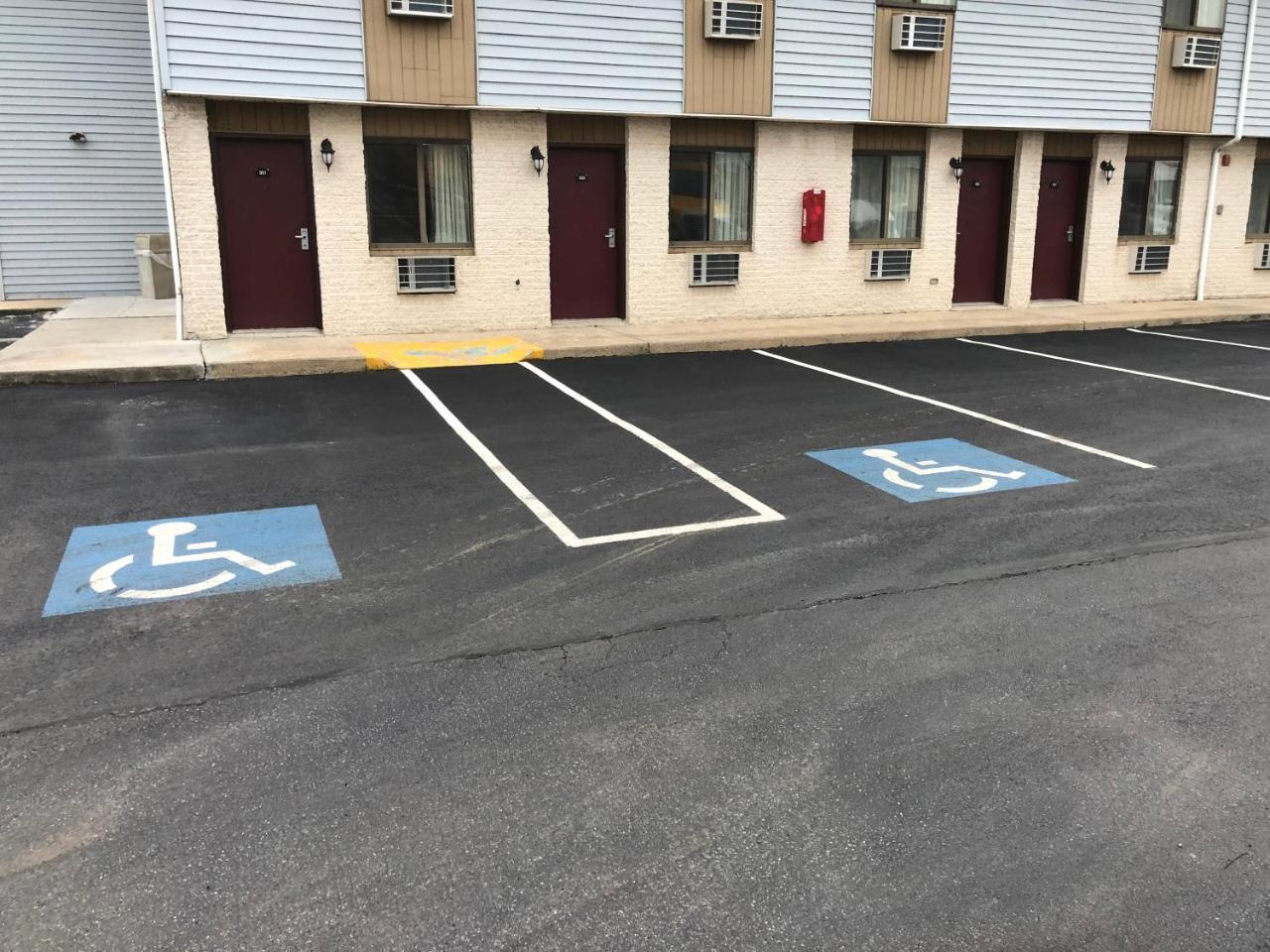 Value Inn Harrisburg-York Valley Green エクステリア 写真